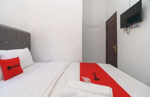 Bandar Lampung Hotel | Budget-Friendly RedDoorz near Kampus UIN Lampung