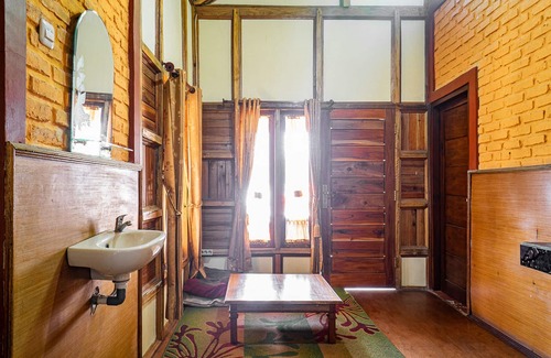 Rancabali House | Budget-Friendly Family Stay at RedDoorz near Kawah Putih