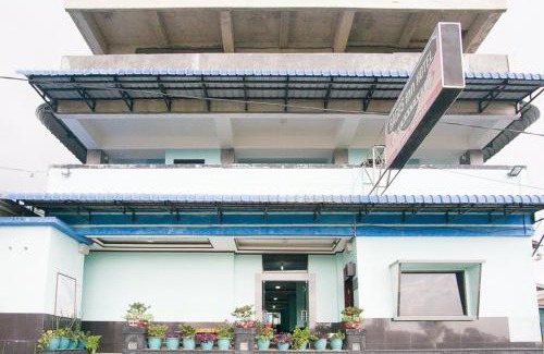 Berastagi Hotel | Budget-Friendly RedDoorz near Mikie Holiday Funland