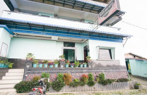 Berastagi Hotel | Budget-Friendly RedDoorz near Mikie Holiday Funland