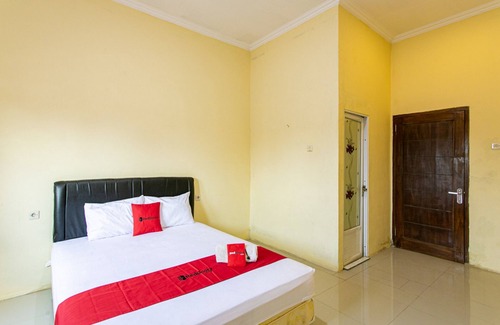 Prambanan House | Convenient Stay at RedDoorz near Prambanan Temple