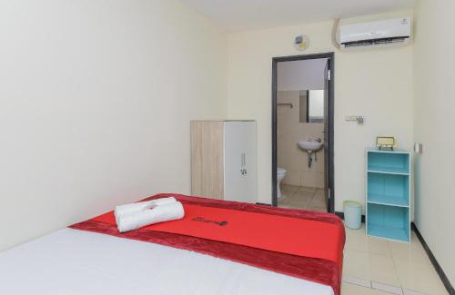 Jakarta Hotel | Budget-Friendly Stay at RedDoorz near RS Sari Asih Ciledug