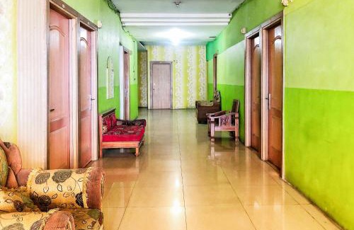 Tangerang Hotel | RedDoorz near RS Siloam Karawaci
