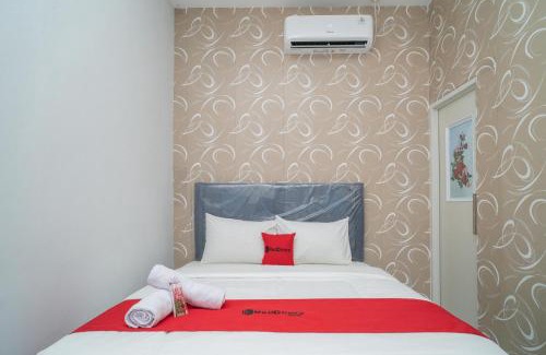 Kampung Bali Hotel | Convenient Stay at RedDoorz near Sarinah Jakarta