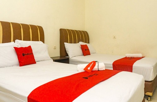 Sentani House | Budget-Friendly RedDoorz Near Sentani Airport Jayapura