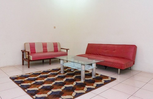 Sentani House | Budget-Friendly RedDoorz Near Sentani Airport Jayapura