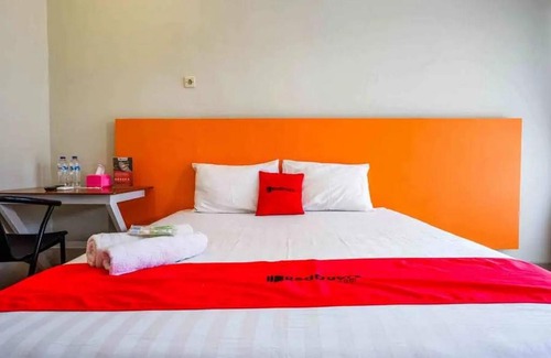 Blora Hotel | Budget-Friendly Reddoorz Near Stadion Kridosono Blora