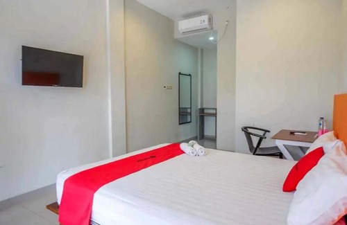 Blora Hotel | Budget-Friendly Reddoorz Near Stadion Kridosono Blora