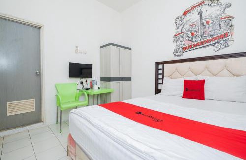 Pondok Aren House | Budget-Friendly RedDoorz Near STAN with 8/10 Guest Ratings