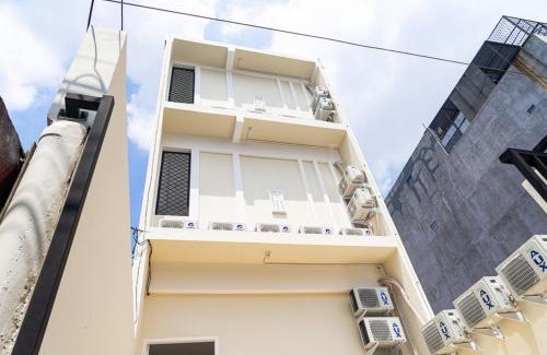 Jakarta House | Budget-Friendly Stay at RedDoorz near Tarumanagara University