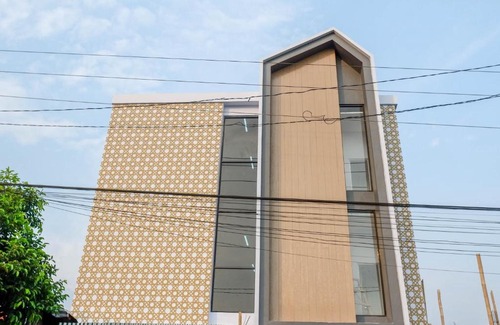 Banyumas Hotel | Budget-Friendly Stay at RedDoorz near Universitas Muhammadiyah