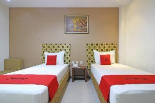Surakarta House | Budget-Friendly RedDoorz near UNS Solo - Child Friendly Stay