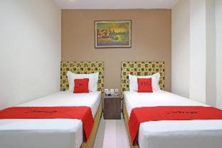 Surakarta House | Budget-Friendly RedDoorz near UNS Solo - Child Friendly Stay
