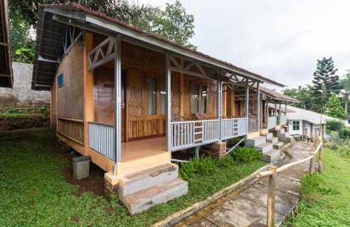 Sukabumi Hotel | Discover Family-Friendly Amenities at RedDoorz Plus Sukabumi