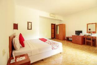 Pangandaran Hotel | Convenient Stay at RedDoorz Plus Hotel Sofia Pangandaran