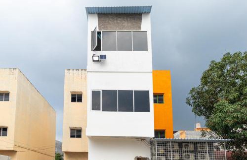 Medan House | Budget-Friendly Stay at RedDoorz Plus Mitrotel Medan