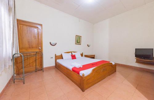 Sukabumi Hotel | Budget-Friendly RedDoorz Plus: Family-Centric in Sukabumi