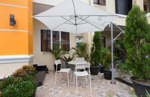 Serpong House | Budget-Friendly Stay at RedDoorz Plus @ Boulevard Residence