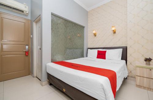 Gambir House | Family-Friendly Stay at RedDoorz Plus Cideng Barat Hotel
