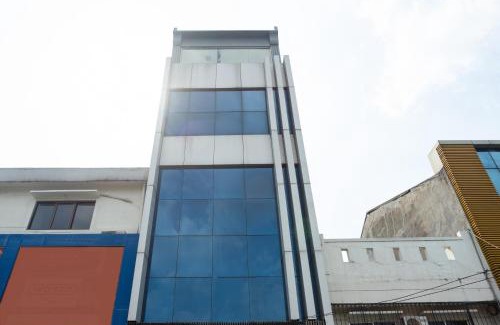 Sunter House | Budget-Friendly Stay at RedDoorz Plus @ Danau Sunter Utara