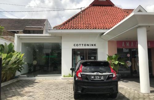 Catur Tunggal House | Budget-Friendly RedDoorz Plus @ Demangan Gejayan Hotel