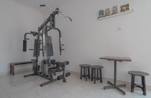 Kuningan House | Budget-Friendly RedDoorz Plus Near Alun Alun Kuningan