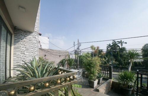 Jakarta House | Budget-Friendly Stay at RedDoorz Plus near Green Pramuka Mall