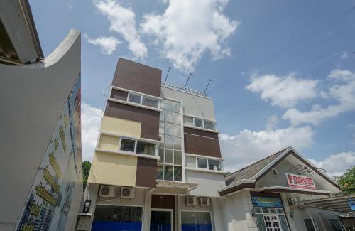 Sukarami Hotel | Budget-Friendly RedDoorz Plus Near Palembang Airport