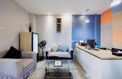 Gandaria-selatan House | Guest-Rated RedDoorz Plus: Family-Friendly & Accessible Stay