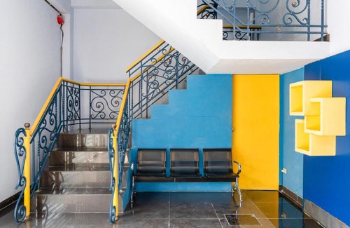 Cikini House | Family-Friendly Stay at RedDoorz Plus near Taman Ismail Marzuki