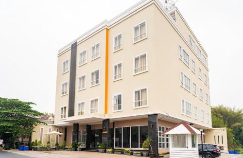 Serpong House | Comfortable Stay at RedDoorz Plus near Teras Kota 3