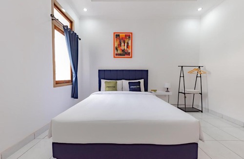 Bandung Hotel | Family-Friendly Stay at RedDoorz Plus near Universitas Maranatha