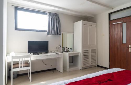 Old Jakarta House | Kid-Friendly Stay at RedDoorz Plus @ Sawah Besar