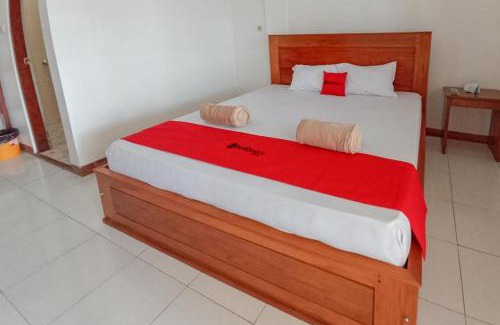 Kotaraja Hotel | Budget-Friendly RedDoorz Syariah at Abemoch Kampkey