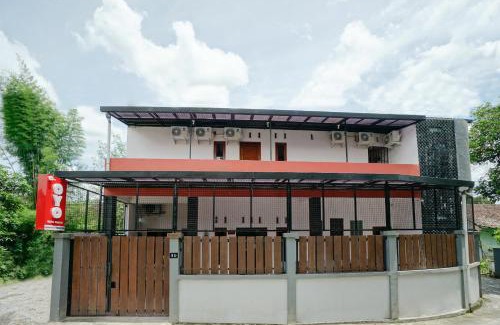 Sleman Hotel | Budget-Friendly Family Getaway at OYO 3006 Falisha Homestay