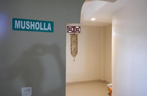Palopo House | Budget-Friendly RedDoorz Syariah in Palopo for Families