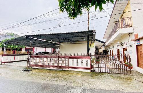 Stabat Hotel | RedDoorz Syariah at Sipayung Homestay