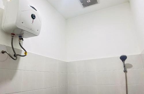 Binjai Hotel | Budget-Friendly RedDoorz Syariah with Child-Friendly Amenities