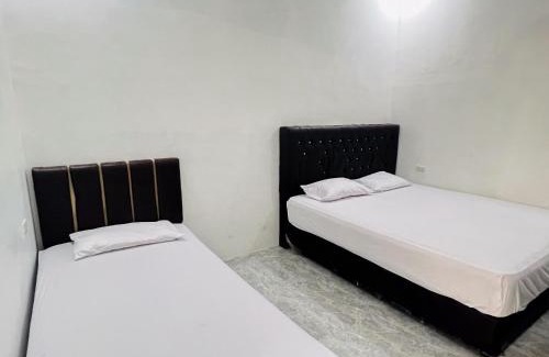 Binjai Hotel | Budget-Friendly RedDoorz Syariah with Child-Friendly Amenities