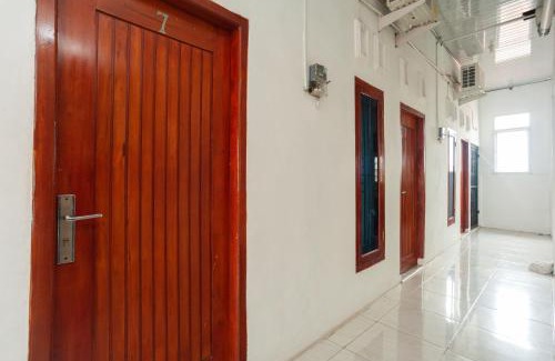 Rajabasa Hotel | Budget-Friendly Stay at RedDoorz Syariah in Lampung