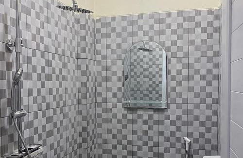Rajabasa Hotel | Budget-Friendly RedDoorz Syariah Near PKOR Lampung