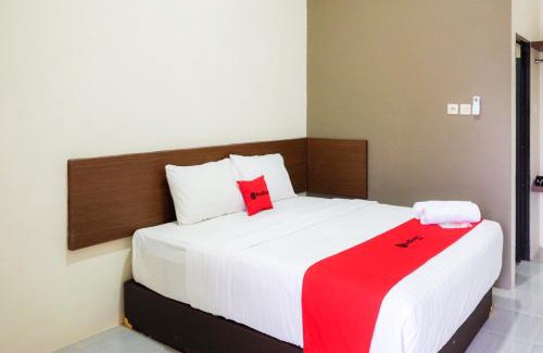 Promong Hotel | Family-Friendly RedDoorz Syariah Near Pemalang Comal