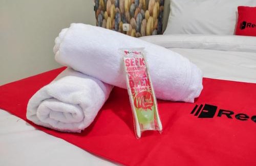Purwokerto Hotel | Budget-Friendly RedDoorz Syariah near GOR Satria Area