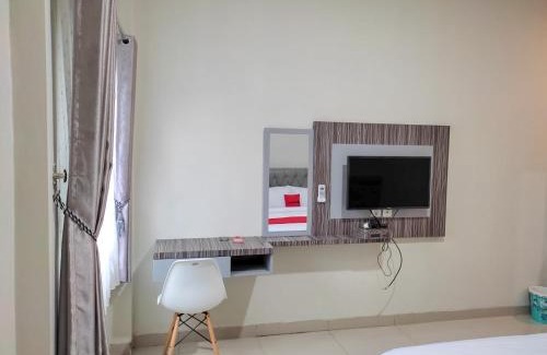 Purwokerto Hotel | Budget-Friendly RedDoorz Syariah near GOR Satria Area