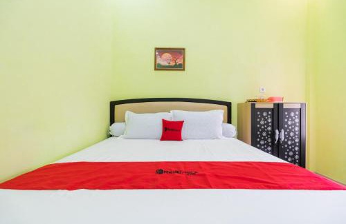 Sungai Pagu Hotel | Convenient Stay at RedDoorz Syariah Near Hot Water Boom