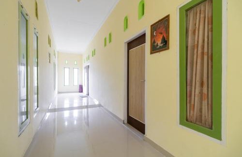 Sungai Pagu Hotel | Convenient Stay at RedDoorz Syariah Near Hot Water Boom