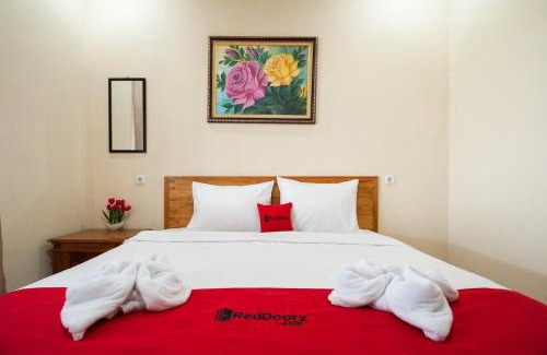 Agam Hotel | Discover Reddoorz Syariah Near Tirtasari Sonsang