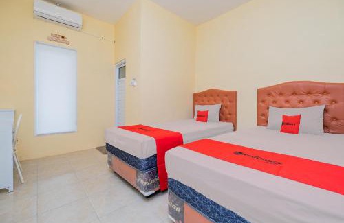 Tulungagung Hotel | Budget-Friendly Stay at RedDoorz Syariah near RSUD Tulungagung