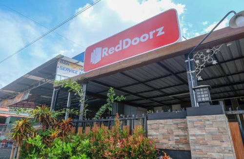 Purwokerto Hotel | Comfortable RedDoorz Syariah near Kampus UNSOED Purwokerto