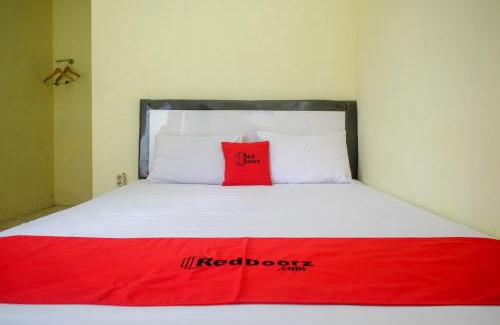 Semarang Hotel | Budget-Friendly RedDoorz Syariah Near RS Permata Medika